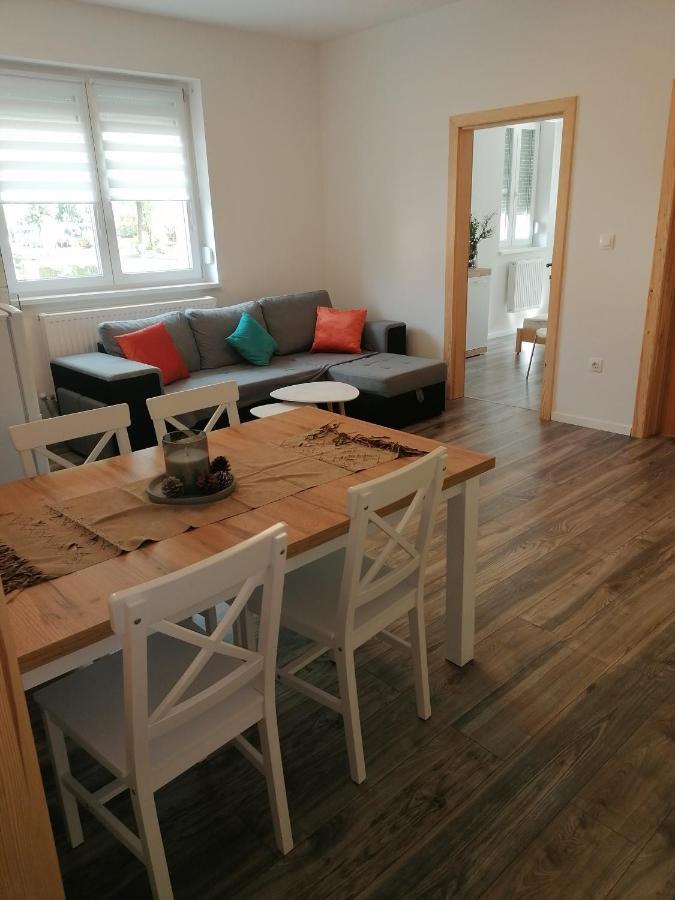 Floda Haz Sopron Exteriör bild